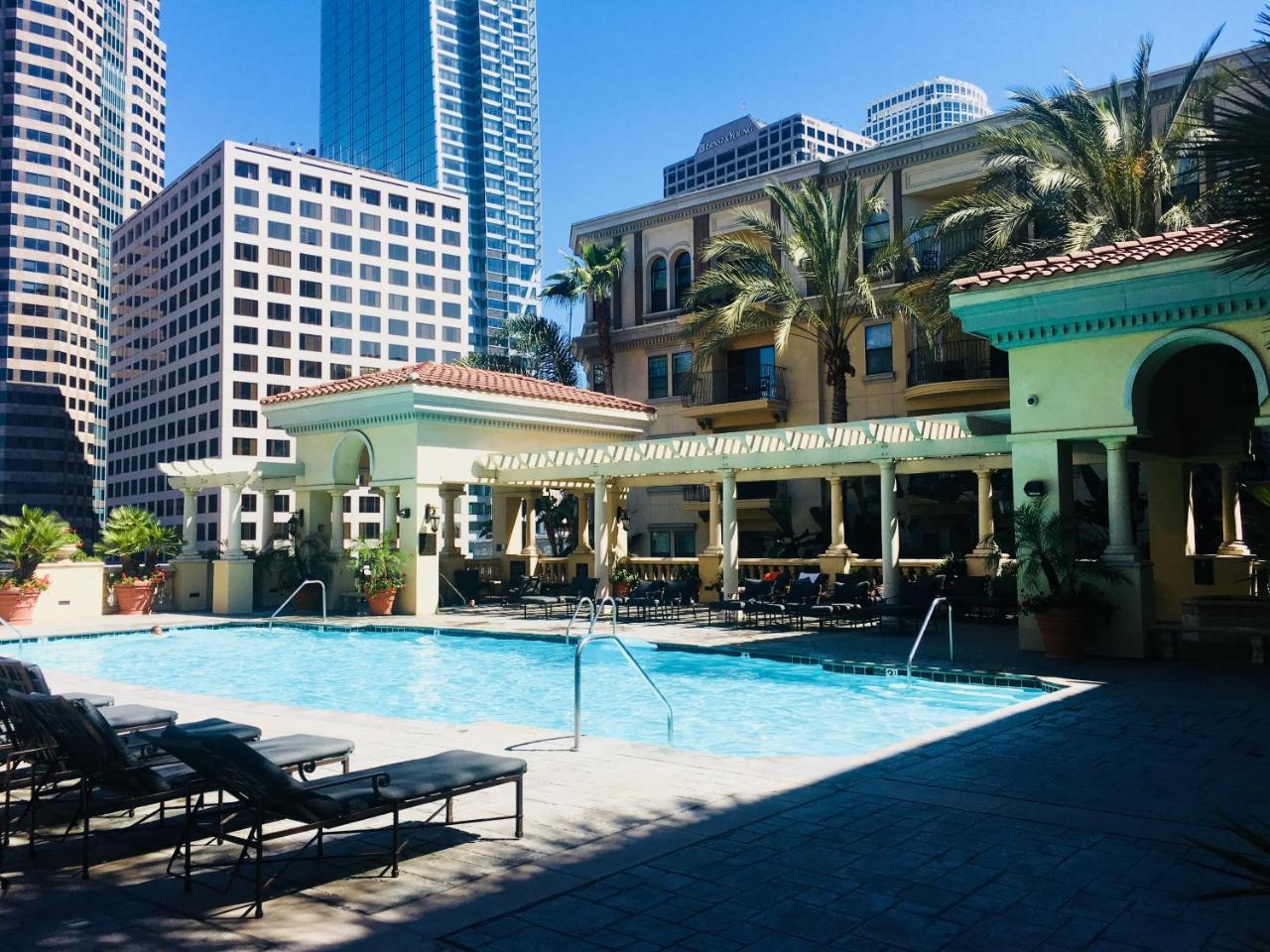 شقة لوس أنجلوس  في New Luxury Dt La Apt- Pool, Gym, Staple Center المظهر الخارجي الصورة